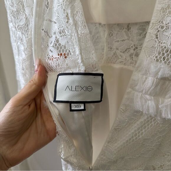 ALEXIS Anabella Dress - Picture 6 of 8